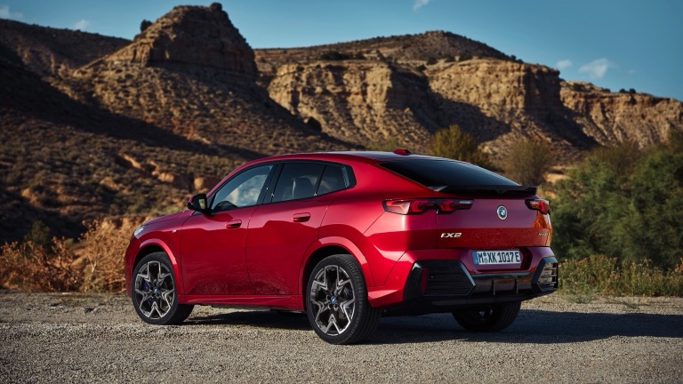 BMW iX2 2024 - Image 2