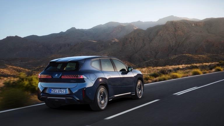 BMW iX3 50 xDrive 2026 - Image 2