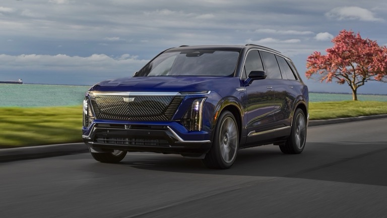 2025 Cadillac VISTIQ 900 E4 electric car