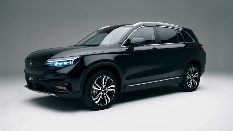 2023 Elaris BEO 86 kWh electric car