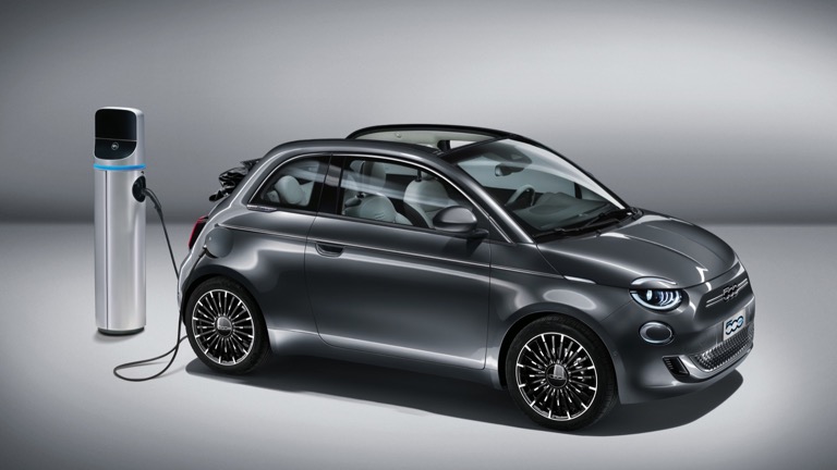 2020 Fiat 500e Cabrio electric car