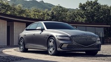 Genesis G80 Electrified 2025 - Image 4