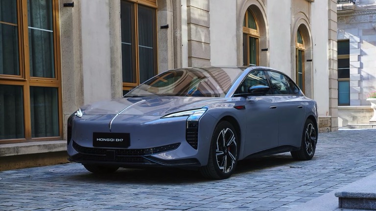 2025 Hongqi E-H7 electric car