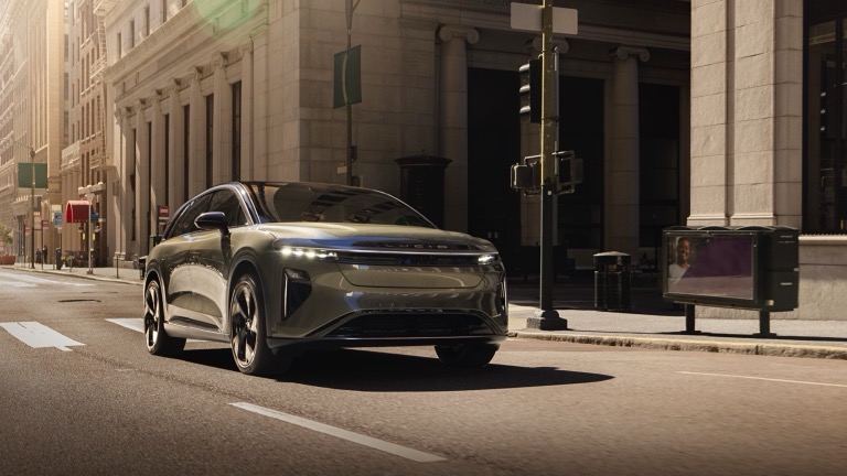 Lucid Gravity Grand Touring 2025 - Image 2