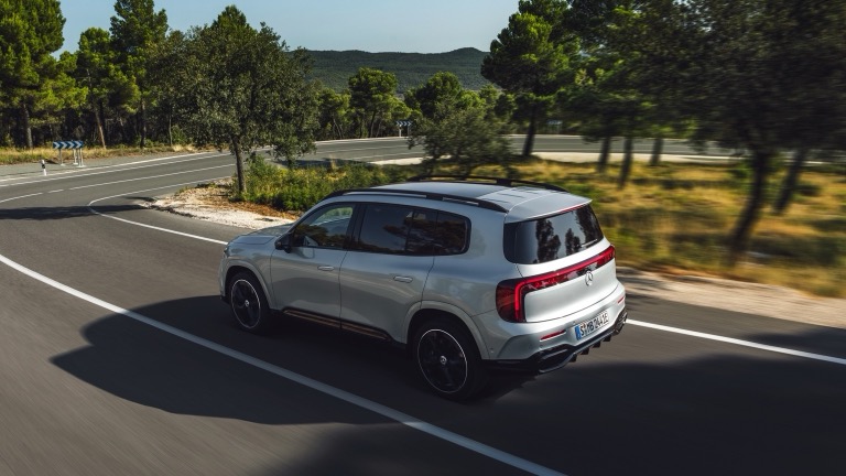 Mercedes-Benz GLB 250+ 2026 - Image 2