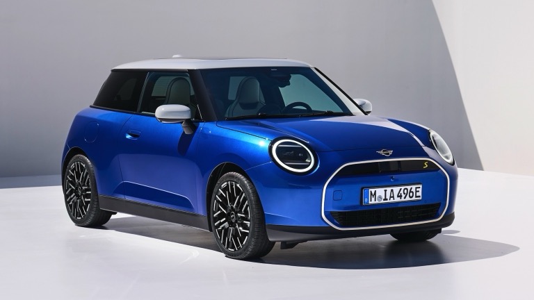 Mini Cooper Electric 2024 - Image 1