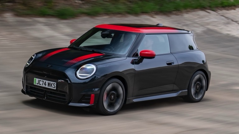 Mini Cooper Electric JCW 2024 - Image 1