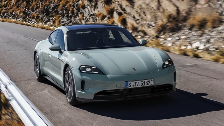 Porsche Taycan 4