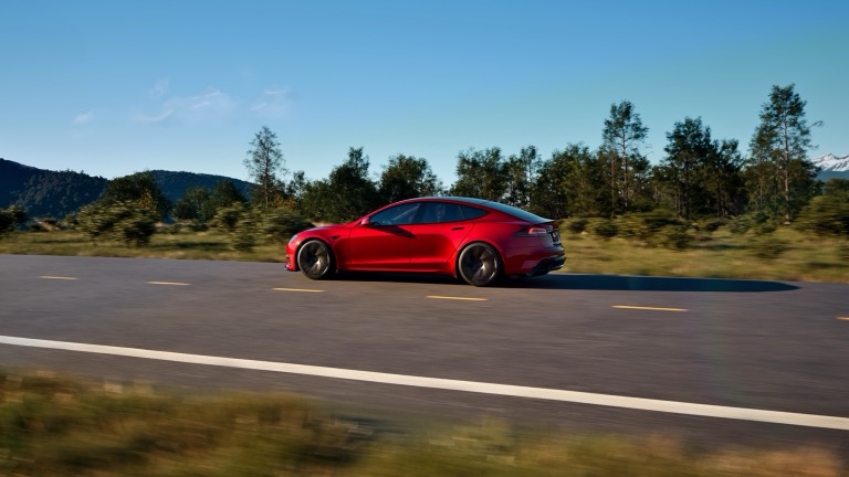 Tesla Model S Plaid 2026 - Image 2
