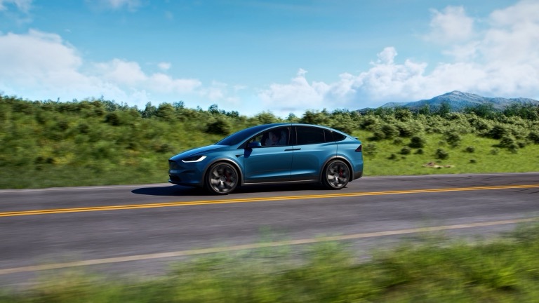 Tesla Model X Plaid 2026 - Image 2